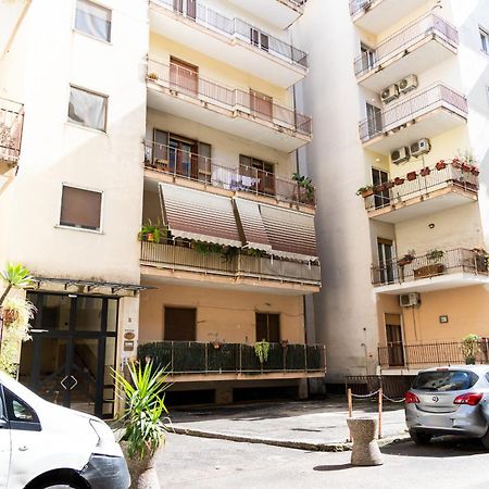 شقة Aep House بومبيي المظهر الخارجي الصورة